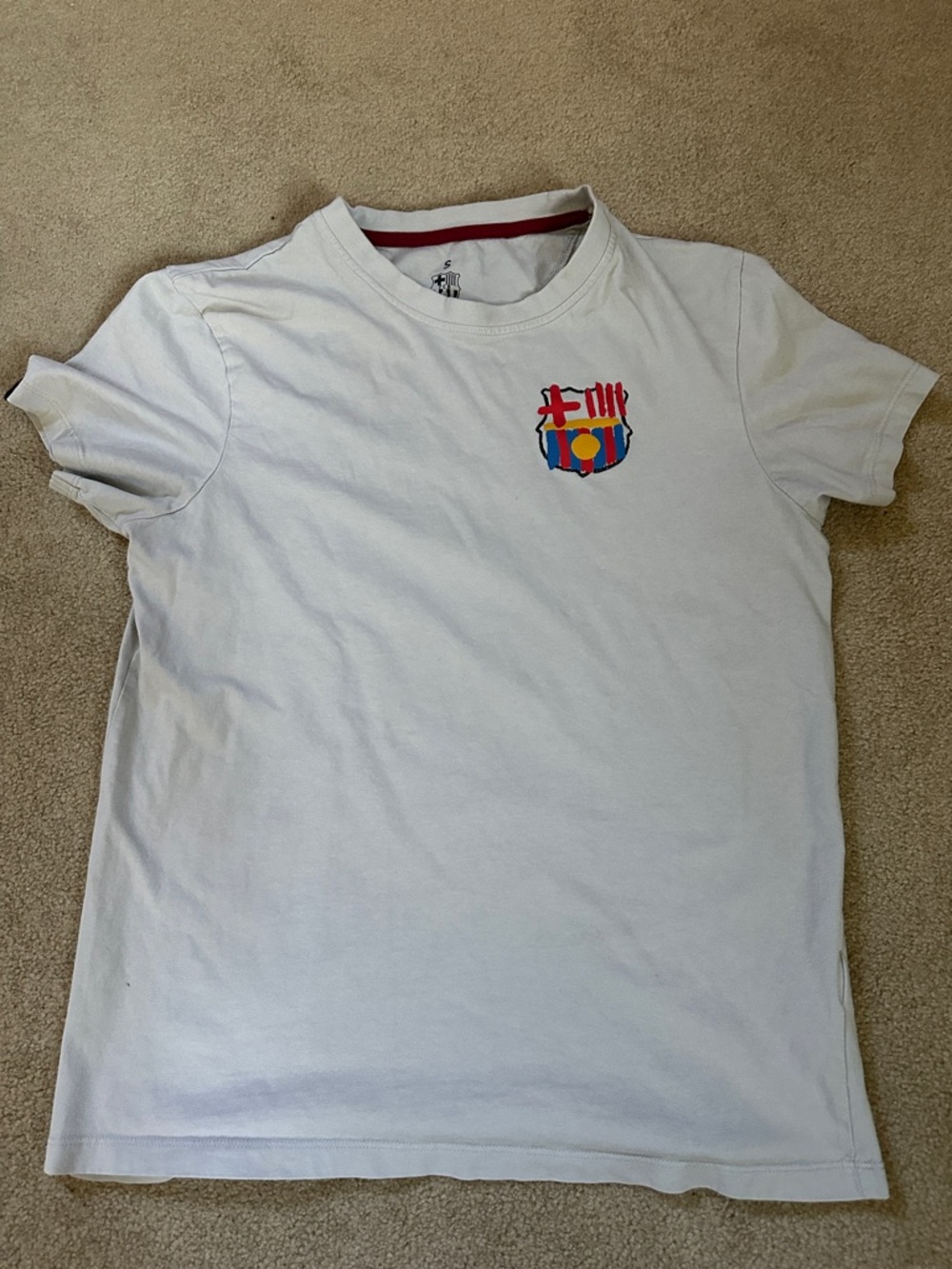 OFFICIAL FC Barcelona Team Crest Light Gray T-Shirt with Artsy Graphic on Back